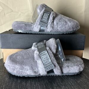 UGG M FLUFF IT
